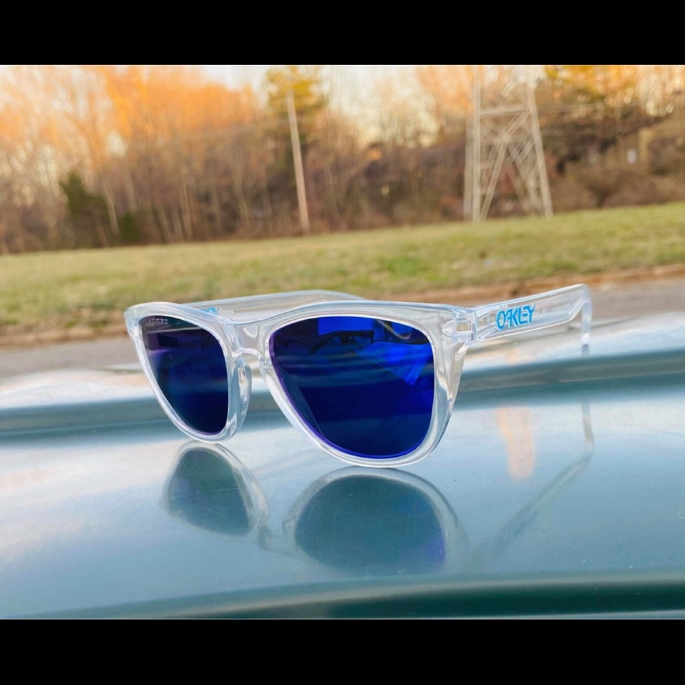 Oakley frogskin polarized